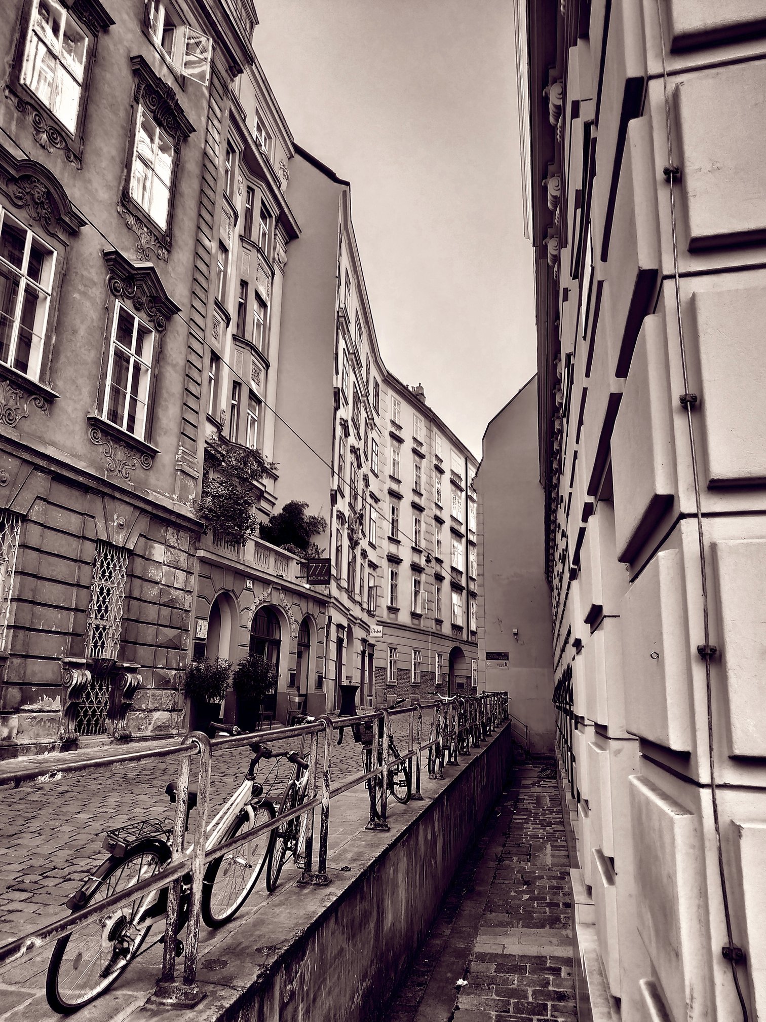 Domgasse, Bikes, B/W